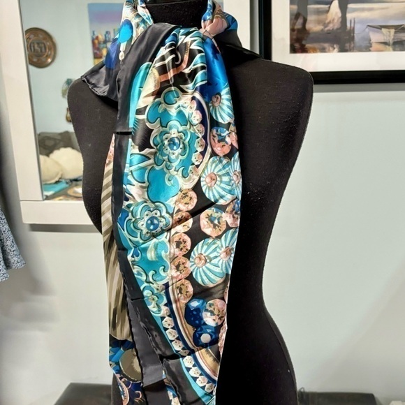 NWT❤️Baierlu 100% Silk Peking Opera Scarf - Picture 10 of 11